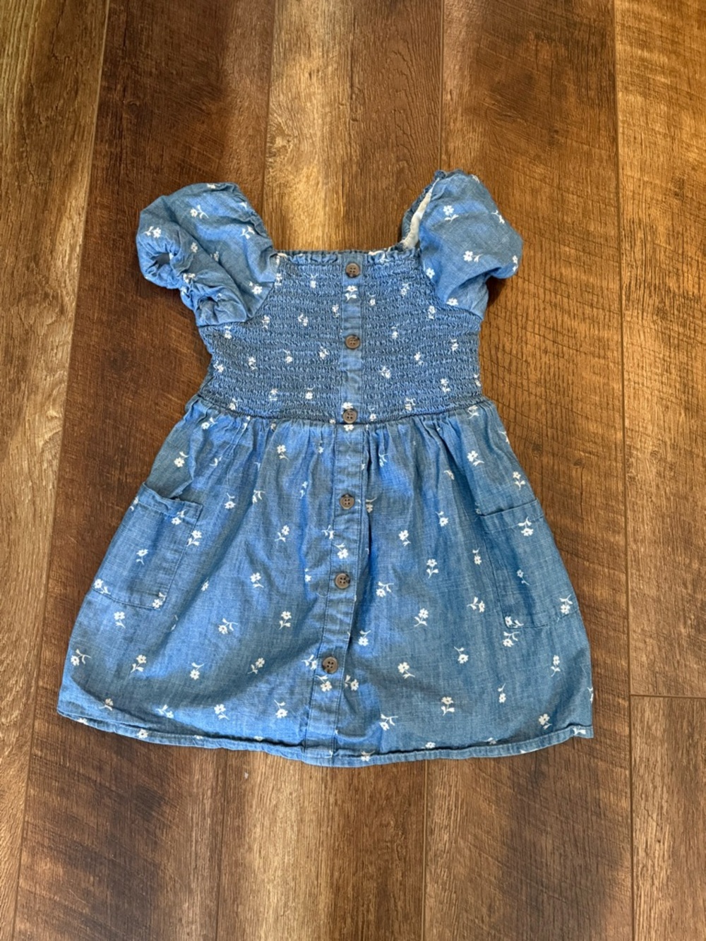 Blue floral dress with pockets NWOT